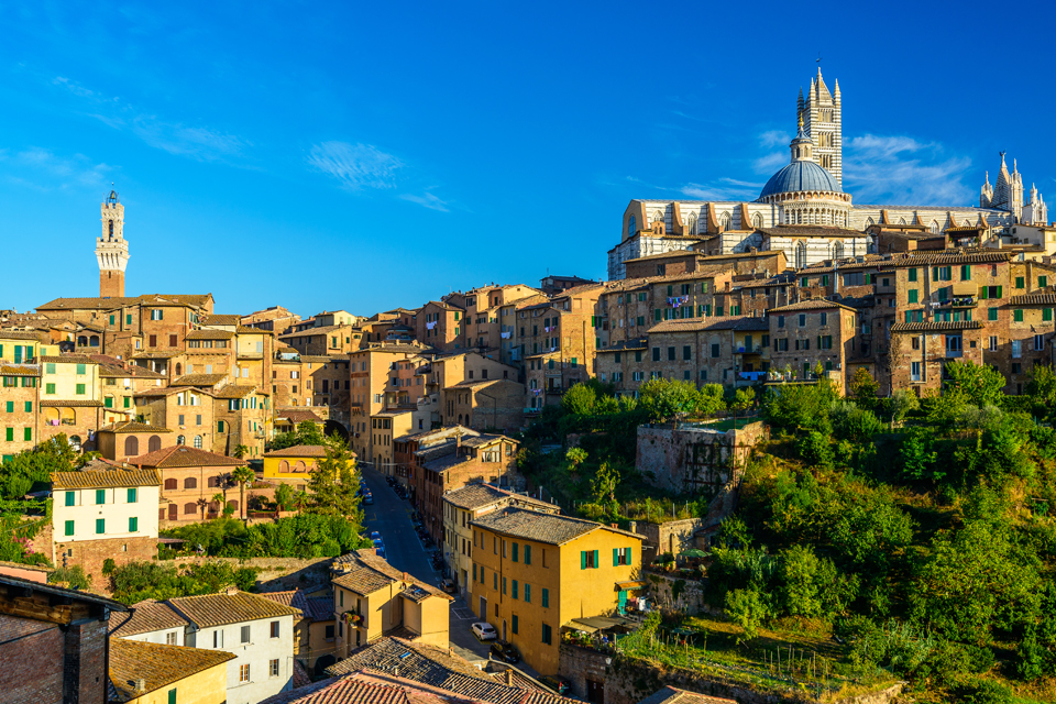 Zicht op Siena, Toscane, Italië