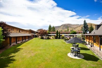Heritage Gateway Hotel in Omarama