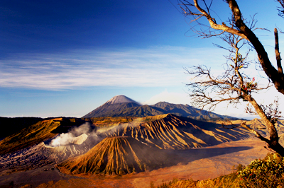 Bromovulkaan in jeep