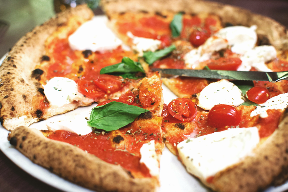 Pizza Margherita in Napels, Italië