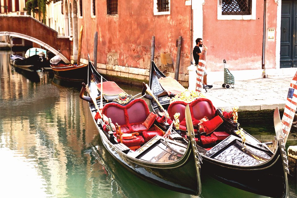 Gondels in Venetië, Italië