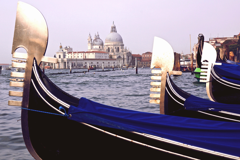 Gondels in Venetië, Italië