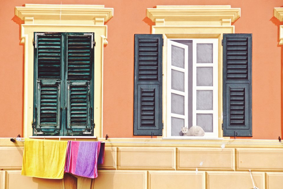 Straatbeeld in Ligurië, Italië