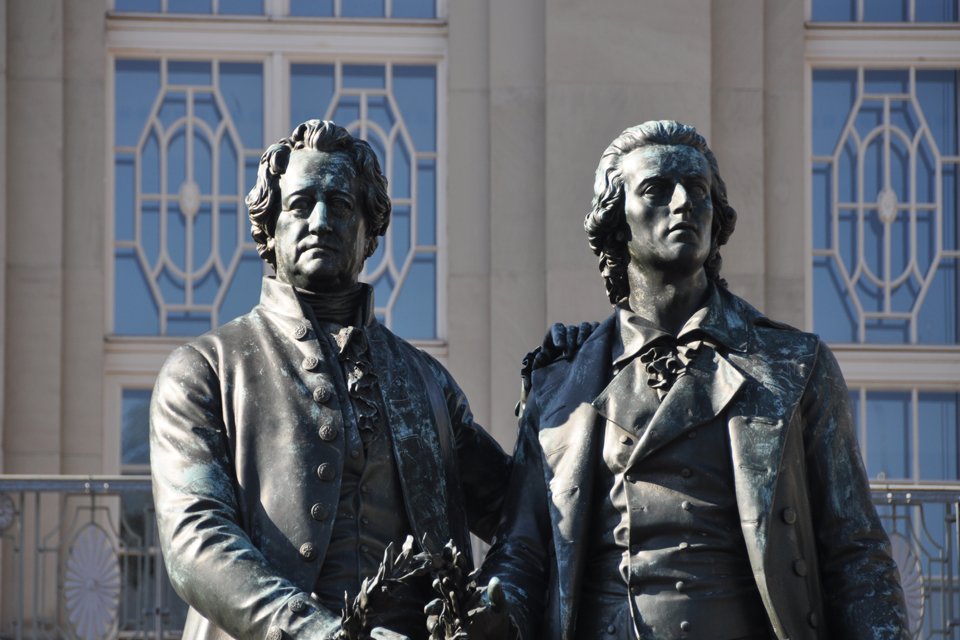 Standbeeld Goethe en Schiller in Weimar, Duitsland