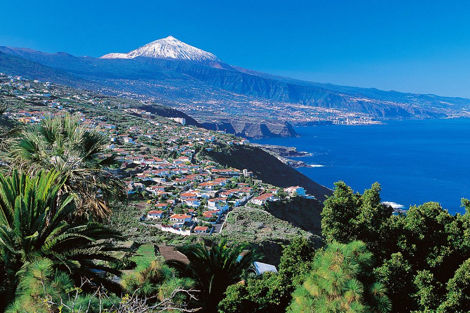 Zicht op Tenerife met Teide, Spanje