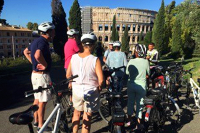 Fietsend door Rome