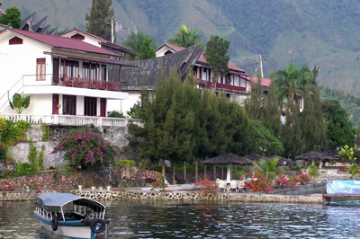 Toledo Inn, Indonesië