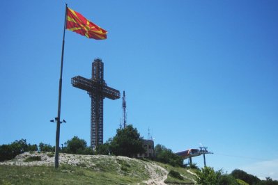 Millenium kruis in Skopje, Macedonië Millenium kruis in Skopje, Macedonië