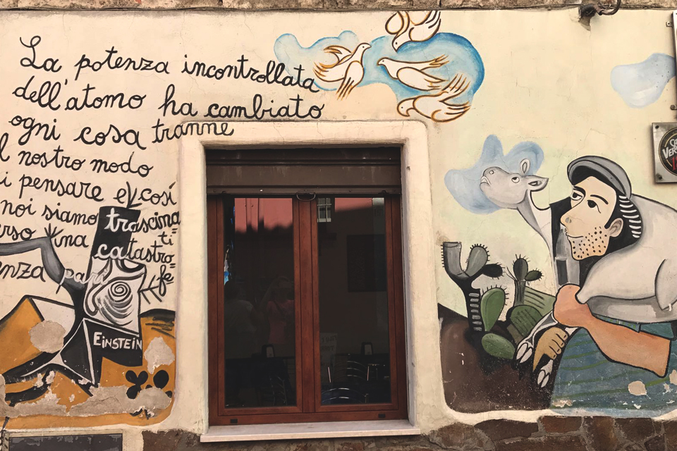 Muurschilderingen in Orgosolo, Italië