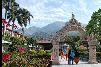 Parmarth Niketan Ashram, India Parmarth Niketan Ashram, India