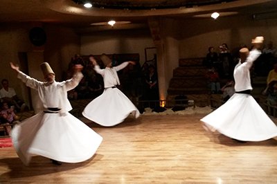 Dansende derwisjen, Turkije Dansende derwisjen, Turkije