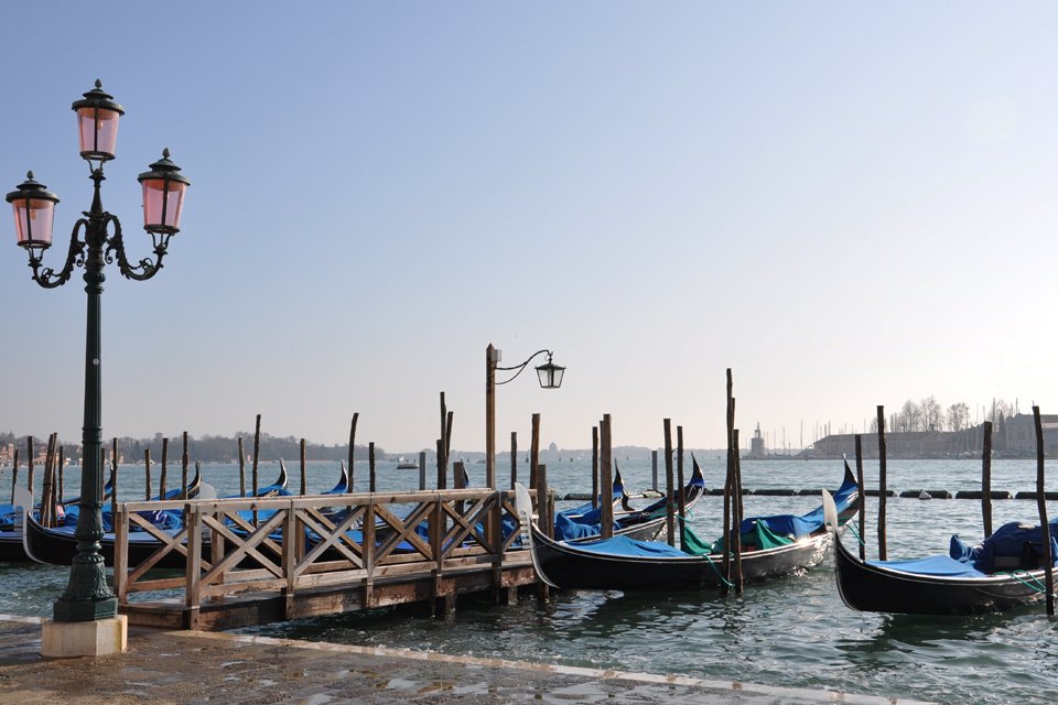 Gondels in Venetië, Italië