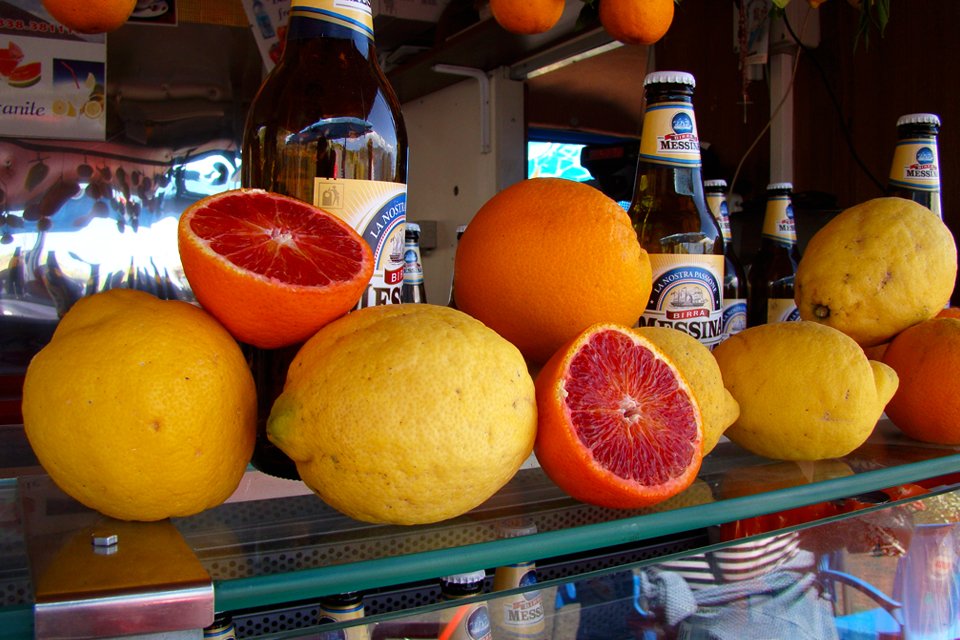 Drankstalletje onderweg op Sicilië, Italië