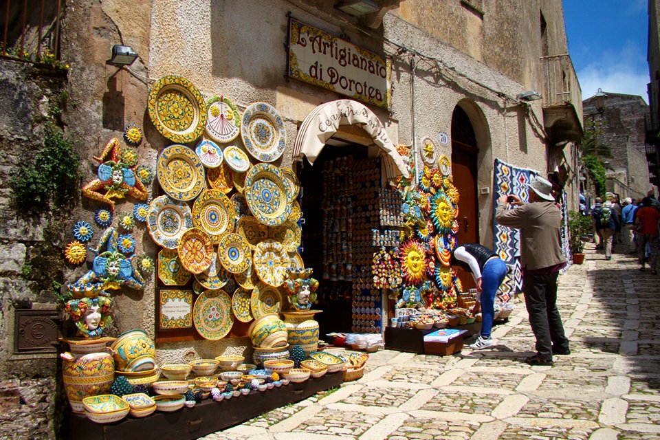 Keramiekwinkel in Erice, Italië