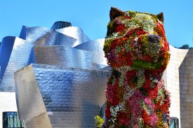 Puppy voor Guggenheim in Bilbao, Spanje Puppy voor Guggenheim in Bilbao, Spanje
