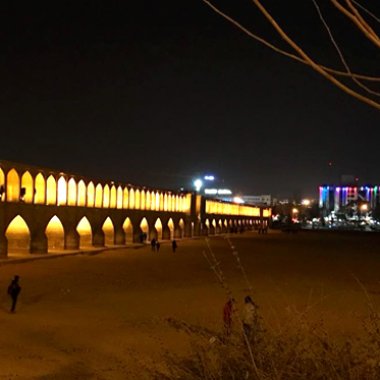 De prachtige Pol-e Shahrestan-brug jessica-iran-16.jpg