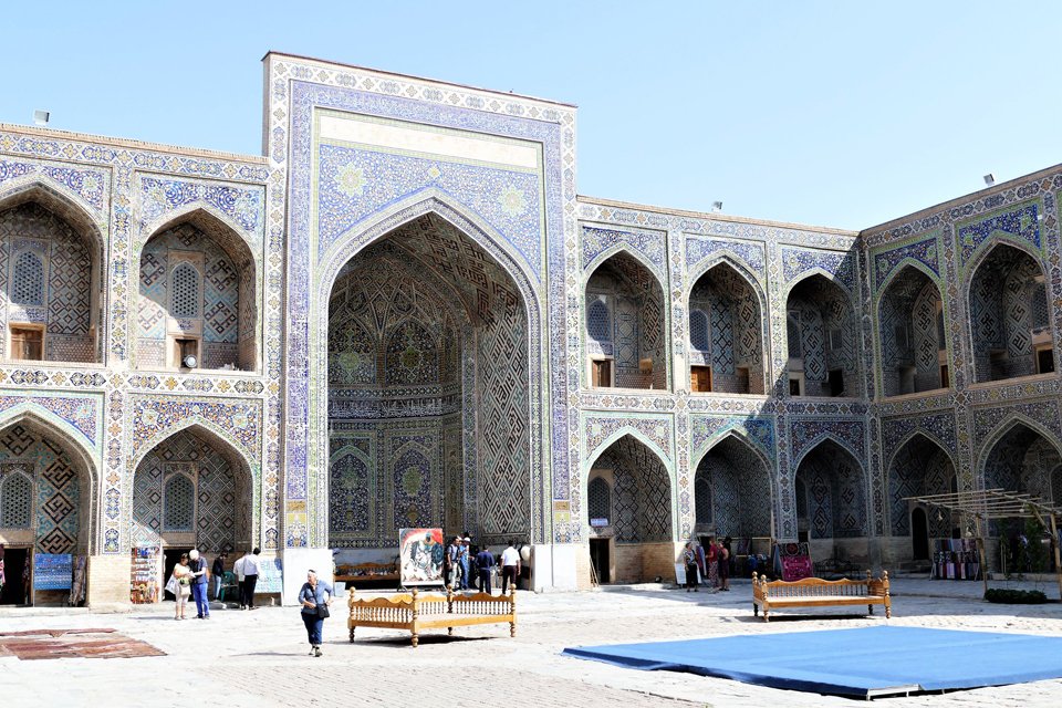Tillia Kari Madrassa aan het Registan in Samarkand, Oekzbekistan