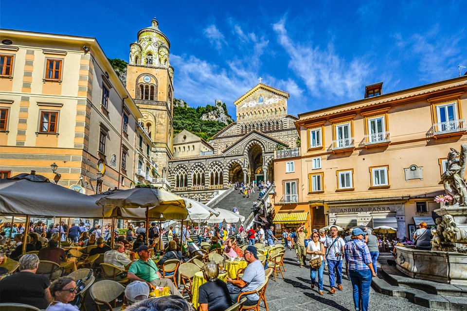 Amalfi aan de Amalfikust, Italië