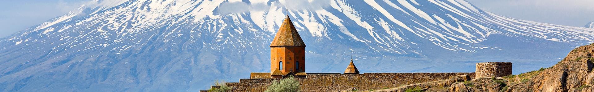 Berg van Ararat met Chor Virap klooster, Armenië
