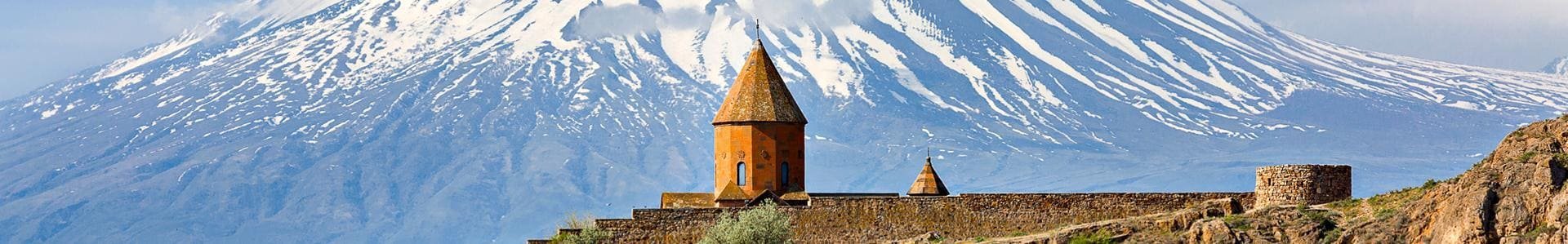 Berg van Ararat met Chor Virap klooster, Armenië