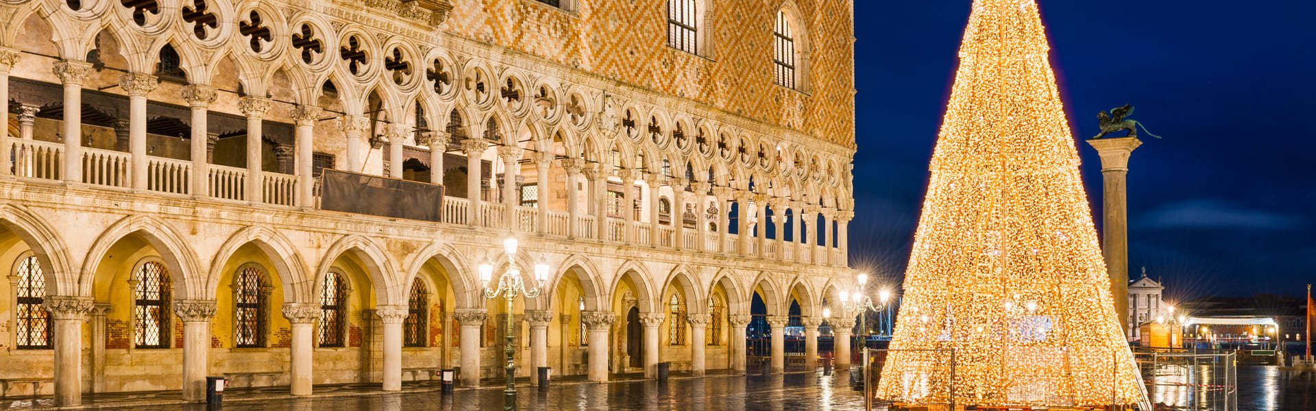 Piazza San Marco in Venetië, Italië tijdens kerst