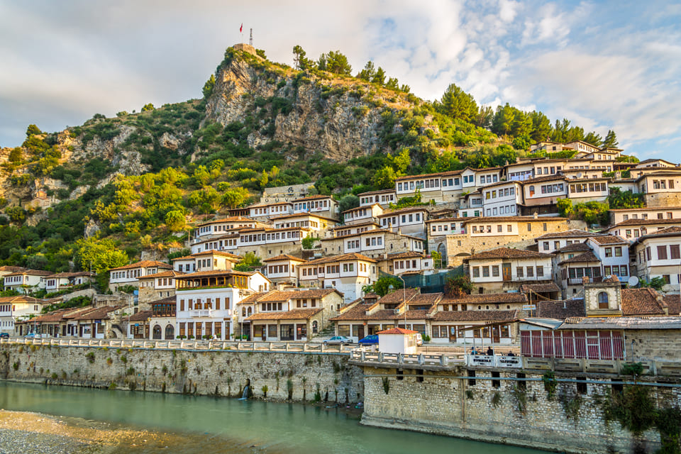 Zicht op Berat Berat in Albanië