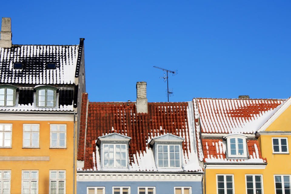 Besneeuwde daken, Denemarken