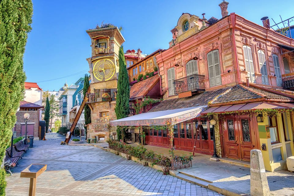 Klokkentoren in Tbilisi, Georgië