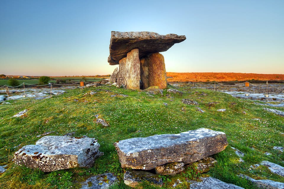 Burren, Polnabrone Dolmen, Ierland