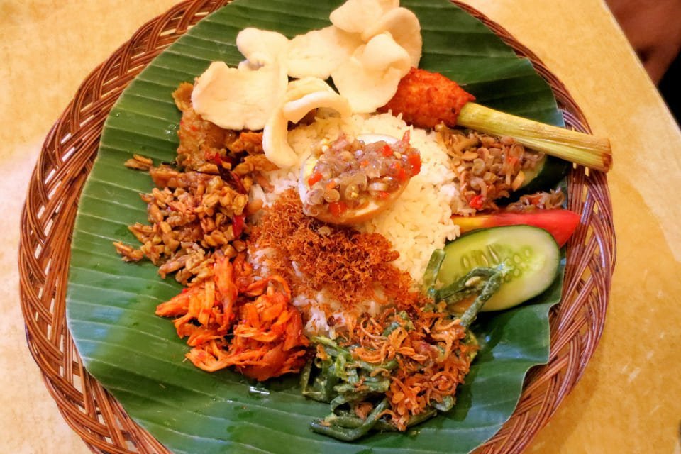 Padang eten in Indonesië
