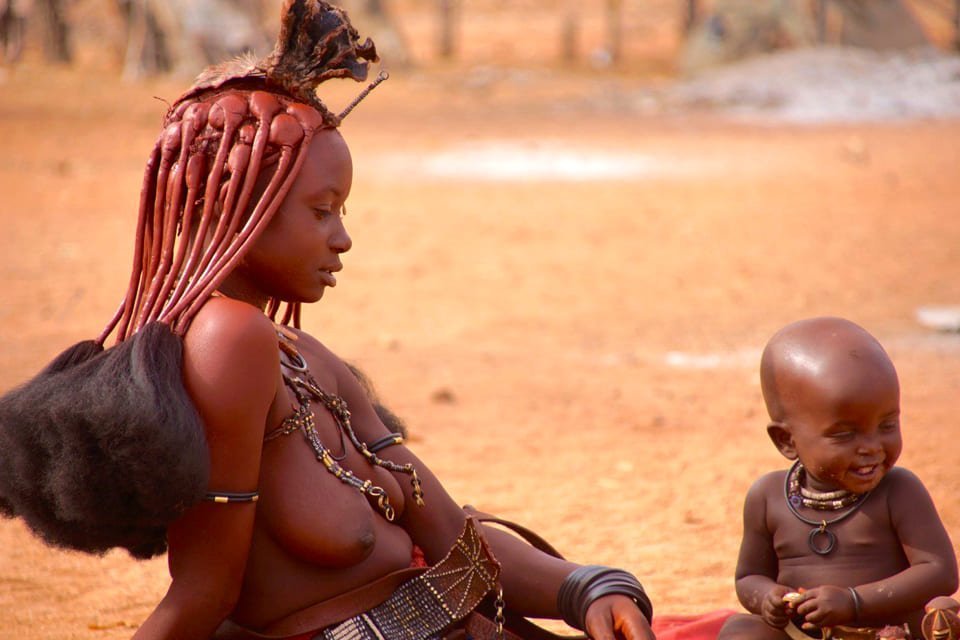 Himba-vrouw, Namibië | Foto Peter van de Wiel