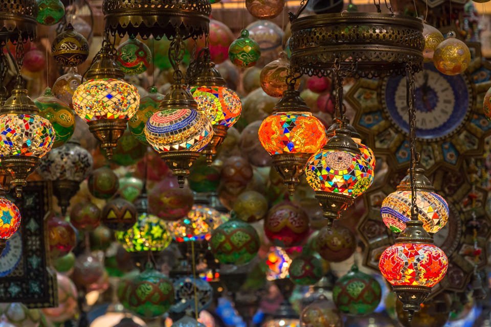 Lantaarns in de soek van Muscat, Oman