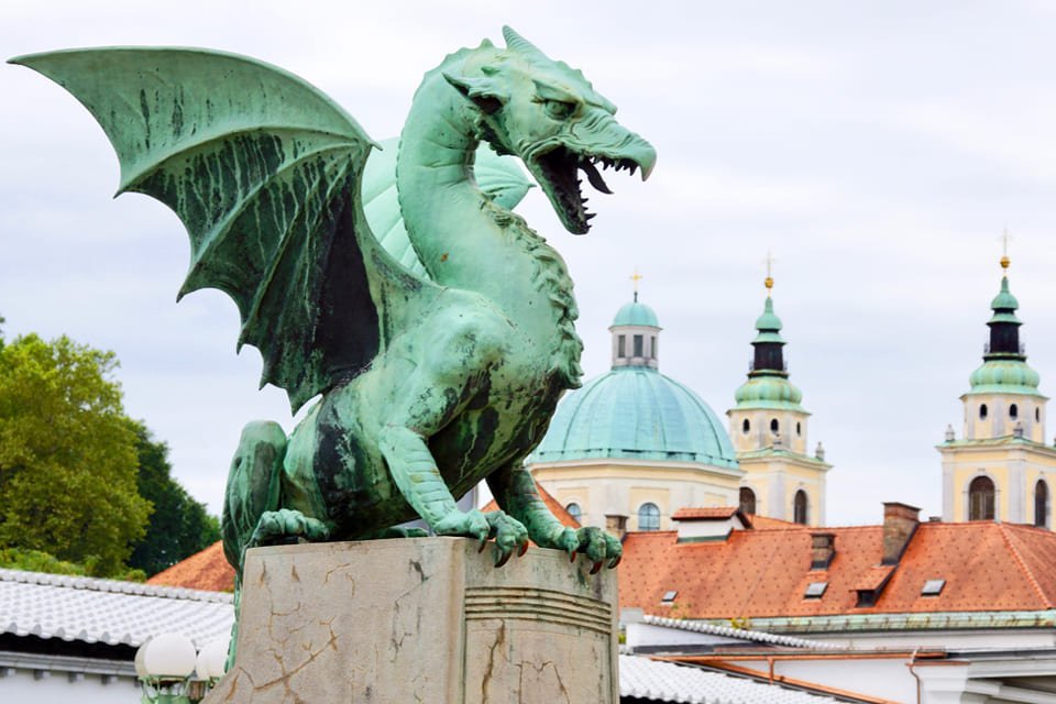 Draak in Ljubljana, Slovenië, Peter van de Wiel foto