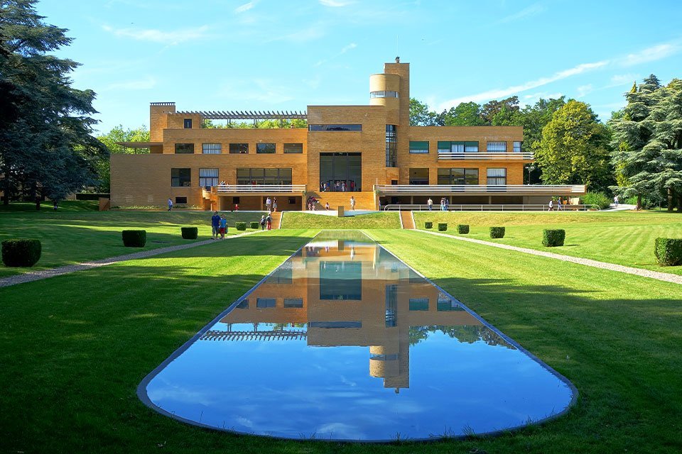 Tuin van Villa Cavrois in Croix, Frankrijk