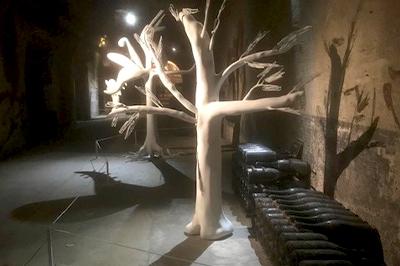 Kunstobject in de wijnkelder van Champagnehuis Pommery | Foto Alice Wesselink