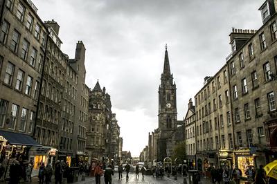 Royal Mile in Edinburg, Schotland, Groot-Brittannië