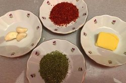 Kruiden voor Turkse Manti (door reisleidster Claudia) Kruiden voor Turkse Manti (door reisleidster Claudia)