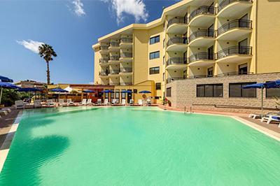 Hotel Rina