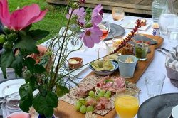 Mediterrane borrelplank (door reisleidster Marlies) 