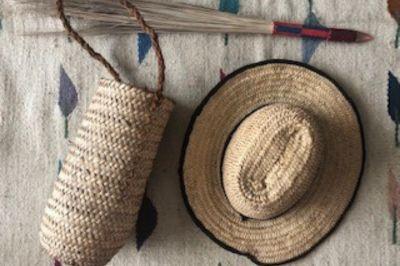 Accessoires gemaakt van dadelpalmen | Foto: reisleidster Willy