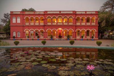 Hotel Orchard Palace