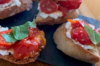 Mediterrane borrelplank (door reisleidster Marlies) 