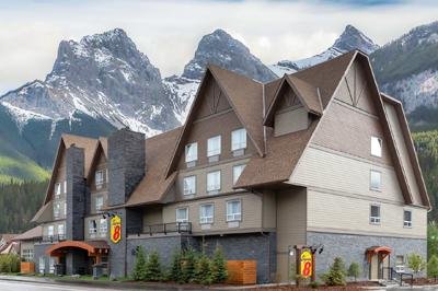Hotel Super 8 Canmore in Canada Hotel Super 8 Canmore in Canada