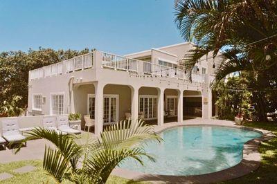 Caza Beach Guesthouse