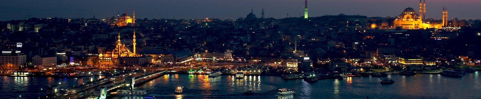 Galatabrug by night, Istanbul, Turkije