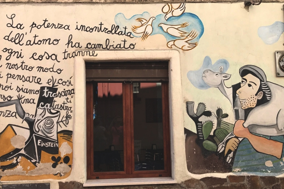Muurschilderingen in Orgosolo, Italië
