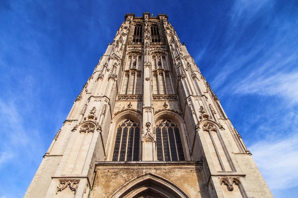 De Sint-Romboutstoren in Mechelen, België