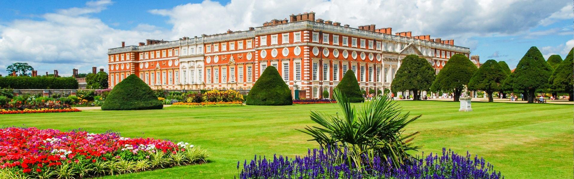 Hampton Court Palace in Groot-Brittannië