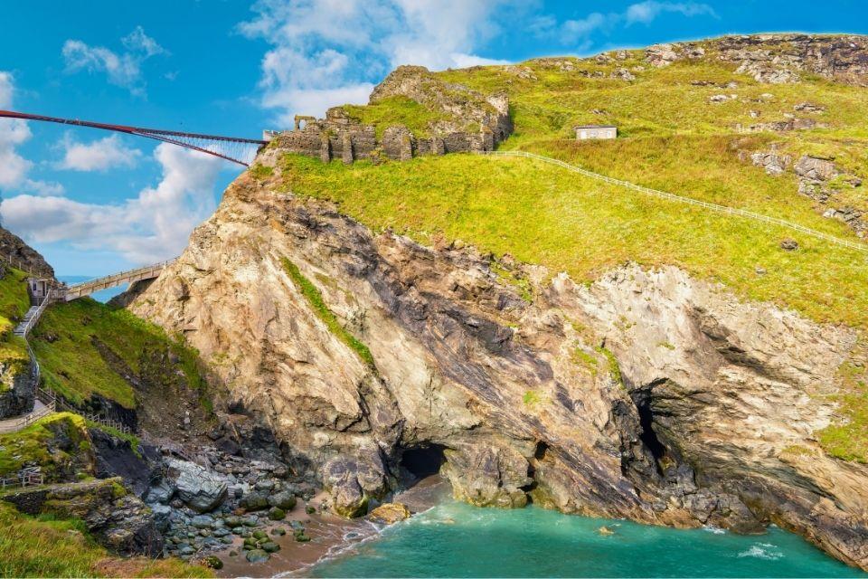 Zicht op Tintagel Castle Groot-Brittannië