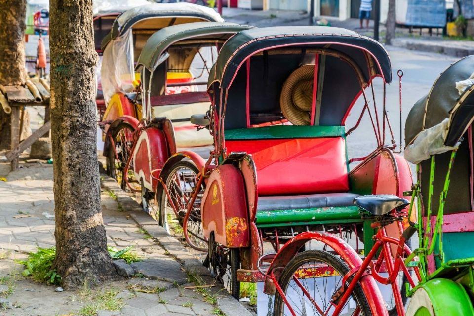 Traditionele becaks, fietstaxi’s, Indonesië
